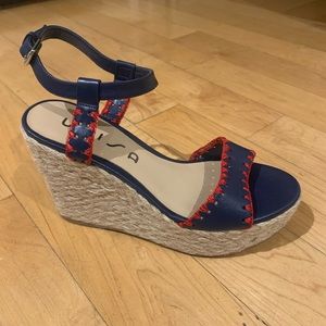 NAVY BLUE AND RED WEDGES